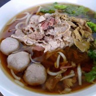 ก๋วยเตี๋ยวรสเด็ด ในเมือง