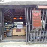 หน้าร้าน Nine One Coffee สาขาน้ำพุร้อน แม่ขะจาน