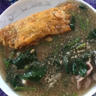 เมนูของร้าน เทพ ราดหน้ายอดผัก by( จ๋า) ตรงข้ามสนามกอล์ฟรอยัลเจมส์
