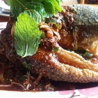 เมนูของร้าน ท่าพระจันทร์