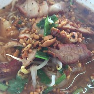 หมูย่างรสเด็ด นครสวรรค์ -
