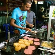 บรรยากาศ BS Burger Shop วชิรา