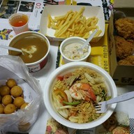 เมนูของร้าน ร้านยำ ศาลาแดง