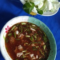 ลาบ หลู้ ลุงหนอม
