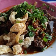 ลาบ หลู้ ลุงหนอม