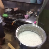 โจ๊กข้าวต้มต้มเลือดหมู