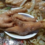 เมนูของร้าน ก๋วยเตี๋ยวไก่ข้ามฟาก สุรวงศ์ สุรวงศ์