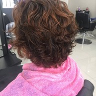 Celeb Care Salon ถนนอ่างศิลา