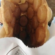 วอฟเฟิลฮ่องกง โดย เอ้ก อี๊ เอ้ก เอ้ก @Curve