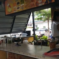 วอฟเฟิลฮ่องกง โดย เอ้ก อี๊ เอ้ก เอ้ก @Curve