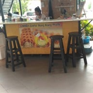 วอฟเฟิลฮ่องกง โดย เอ้ก อี๊ เอ้ก เอ้ก @Curve