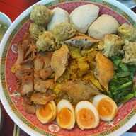 เมนูของร้าน บะหมี่จอมพลัง พระราม 5