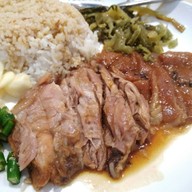 ข้าวขาหมูนครปฐม เดอะมอลล์ โคราช