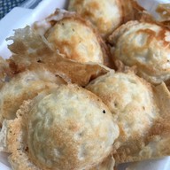 เมนูของร้าน ขนมครกชาววัง ซอยเพชรบุรี 5