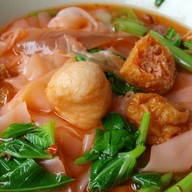 เมนูของร้าน เตี้ย เย็นตาโฟ เจ้าเก่าตลาดพลู