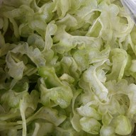 เดือนร่มไทร ไก่มะระ ปากเกร็ด