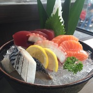 เมนูของร้าน Sushi Hari