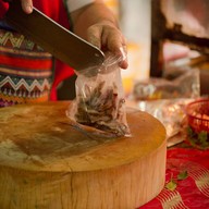 เฮง เฮง เฮง หมูย่าง สันป่าข่อย ตลาดสันป่าข่อย