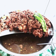 ข้าวขาหมูเจ๊ลำใย บางแค&ก๋วยเตี๋ยวต้มยำน้ำขลุกขลิก