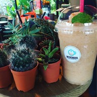 WEEKENDeR Juice & Coffee Bar