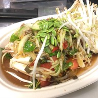 เมนูของร้าน ข้าวไข่ ไก่กรอบ