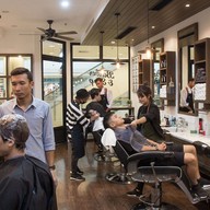 The Barber & Shop Warate's No.3