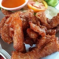 เมนูของร้าน ส้มตำปูเสื่อ