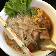 ข้าวต้มปลา โจ๊กหมู สามแยกหมี