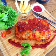 เมนูของร้าน On The River Ratchaburi