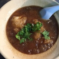 เมนูของร้าน หูฉลามน้ำแดงบรั่นดี น้องนิว เยาวราช