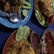 ผัดไทยสิบพี่น้อง
