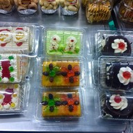 บรรยากาศ ลิ้มเจริญ