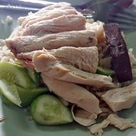 เมนูของร้าน ข้าวมันไก่แม่ตุ๊กตา