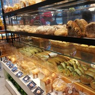 บรรยากาศ Hogan Bakery Bukit Bintang , sidewalk
