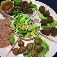 เมนูของร้าน บ้านชายน้ำ