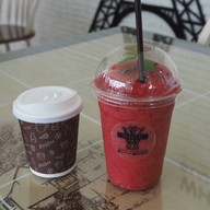 เมนูของร้าน ก๋วยเตี๋ยวพระนคร หมู่บ้านสัมมากร Lampang