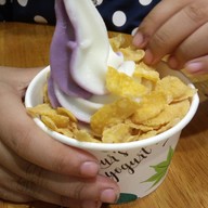 NEIGHBOUR’S FROZEN YOGURT BURIRAM