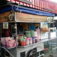 เดือนร่มไทร ไก่มะระ ปากเกร็ด