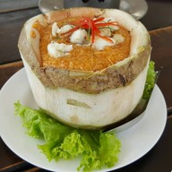 เมนูของร้าน เรือนร่มไทร