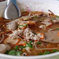 ก๋วยเตี๋ยวหมูต้มยำบ้านจิก อุดรธานี