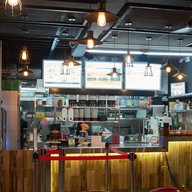 หน้าร้าน Dancing Crab Shack Timber+