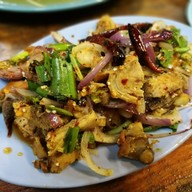 เมนูของร้าน ส้มตำซีฟู้ด วงเวียนหลังป้อมทุ่งลุง