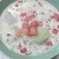 เมนูของร้าน สายไหมบะหมี่เกี๊ยวกุ้ง สุดท่าน้ำศิริราช