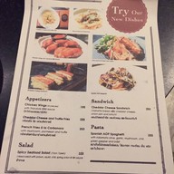 1881 By Water Library Groove At CentralWorld