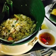 เมนูของร้าน ไม้กลางกรุง