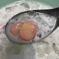 เมนูของร้าน สายไหมบะหมี่เกี๊ยวกุ้ง สุดท่าน้ำศิริราช