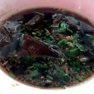 เมนูของร้าน ก๋วยเตี๋ยวเป็ดจันทร์ริม สัตหีบ