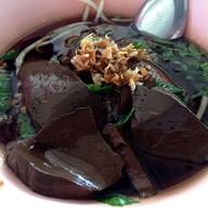 เมนูของร้าน ก๋วยเตี๋ยวเป็ดจันทร์ริม สัตหีบ