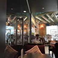 บรรยากาศ Simply W Cafe La Villa, Ari