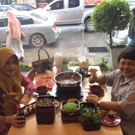 หอมสุข ข้าวมันไก่สิงคโปร์ ปัตตานี หอมสุขข้าวมันไก่สิงคโปร์ ฮาลาล